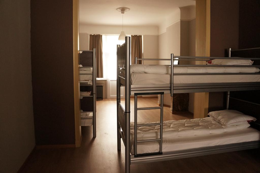 Es Hostel Saint-Gilles ภายนอก รูปภาพ