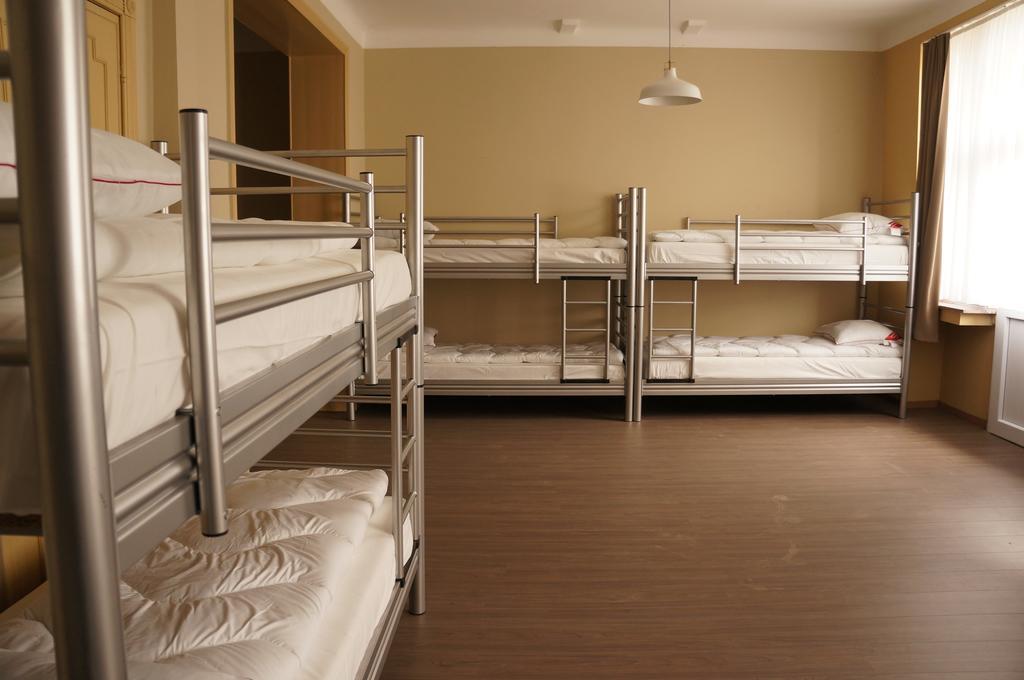 Es Hostel Saint-Gilles ภายนอก รูปภาพ