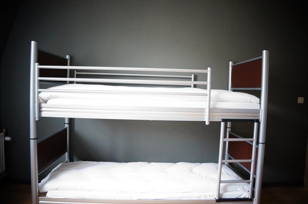 Es Hostel Saint-Gilles ห้อง รูปภาพ